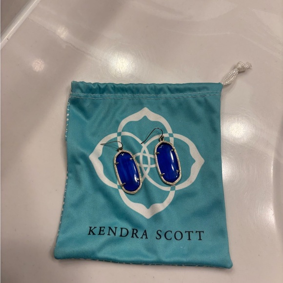 Kendra Scott Elle Filigree Navy Drop Earrings - Picture 3 of 3